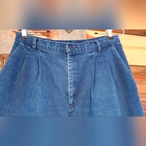 Vintage Levis WideSport Timer  Women's Jeans. Pleated, High waisted. USA
